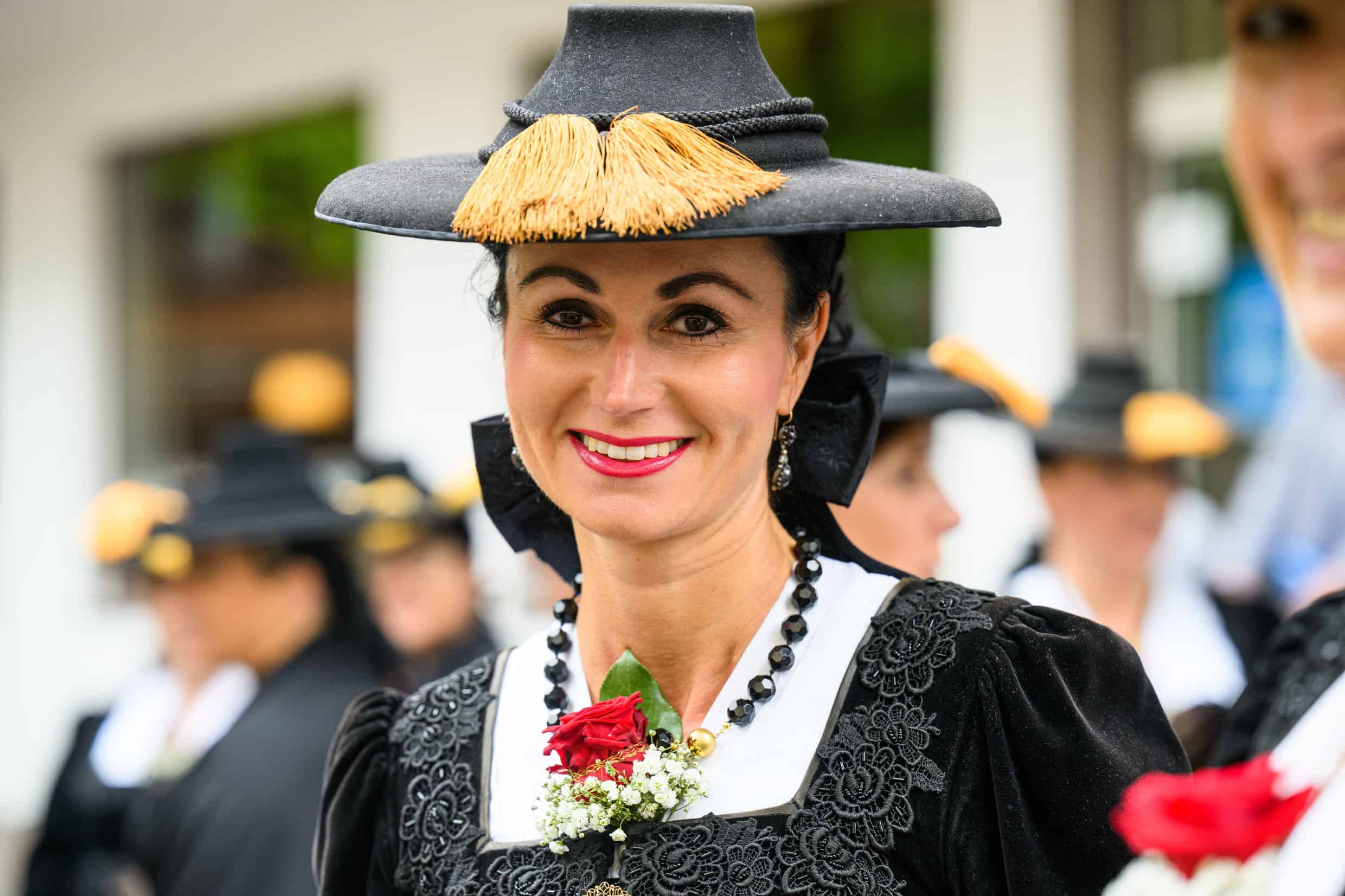 Trachtenfrauen_Zillertal-Bier